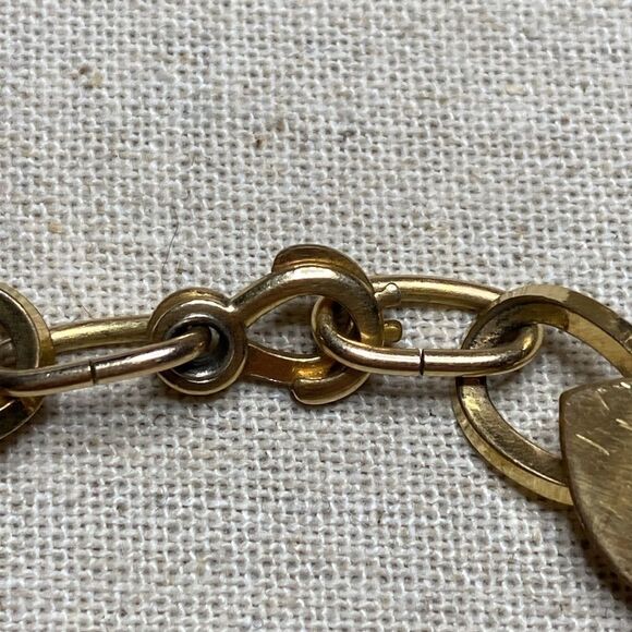 💛 Vintage 14k Gold Filled “Betty” Name Plate Heart Bracelet - Picture 3 of 5